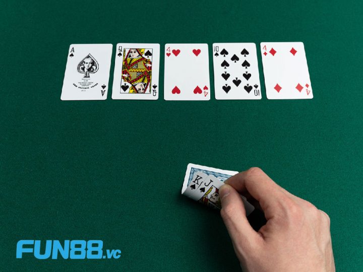 Khám Phá Bí Mật Hand Trong Poker: Tất Cả Về Poker Hand Bạn Cần Biết 1 Hand trong poker là gì?
