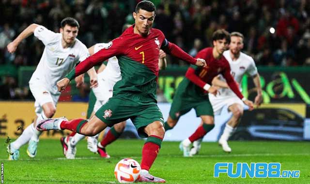 Toàn cảnh Euro 2024: Cập Nhật Thông Tin Về Giải Bóng Đá Lớn Châu Âu 3 Các cầu thủ nổi bật tại vòng loại Euro 2024